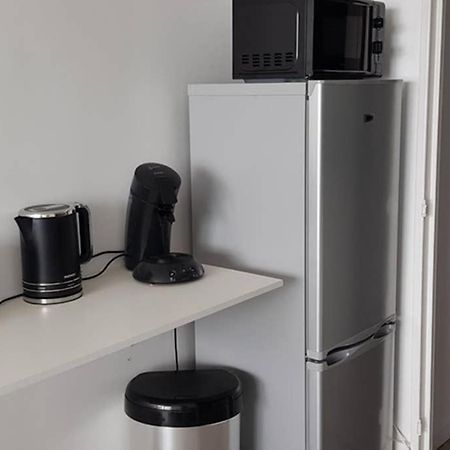 Beau Studio Renove 30M2 Balcon Vue Paris+Parking Lägenhet Exteriör bild