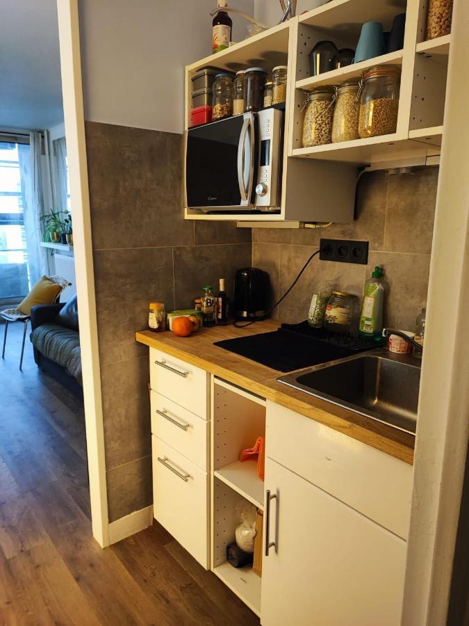 Beau Studio Renove 30M2 Balcon Vue Paris+Parking Lägenhet Exteriör bild